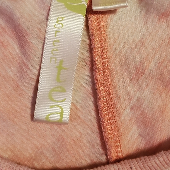 Shirt - Picture 3 of 3